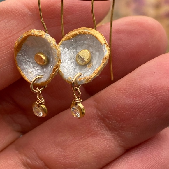 Matana handmade delicate earrings with Zirconia - Picture 5 of 7